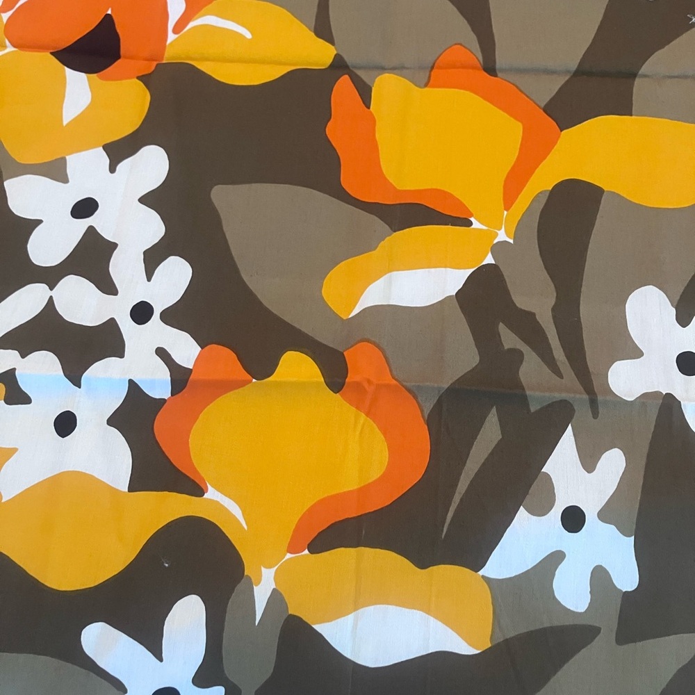 Floral Patterned Fabric - Picture 2 of 4